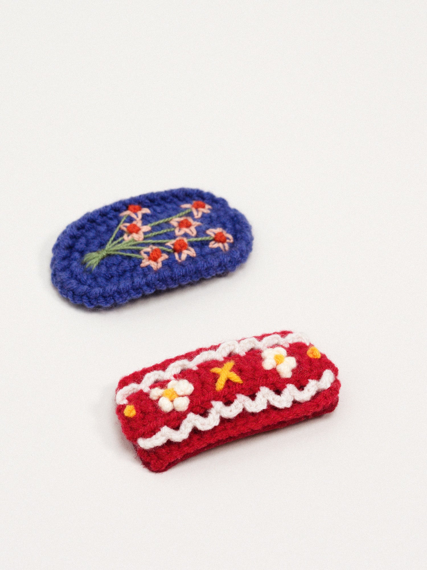 Red Flat Flower Crochet Clips – arbiilabel